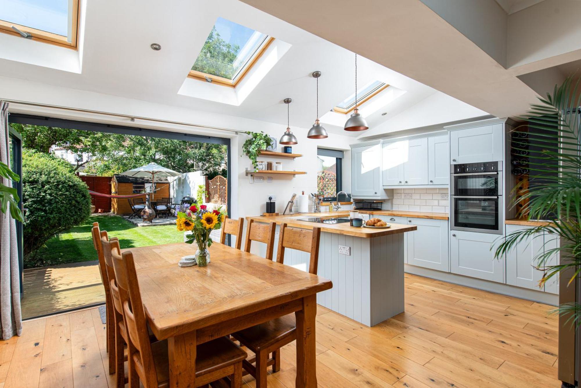 Charming Family Home With Stoves, Garden & Parking Bristol Luaran gambar